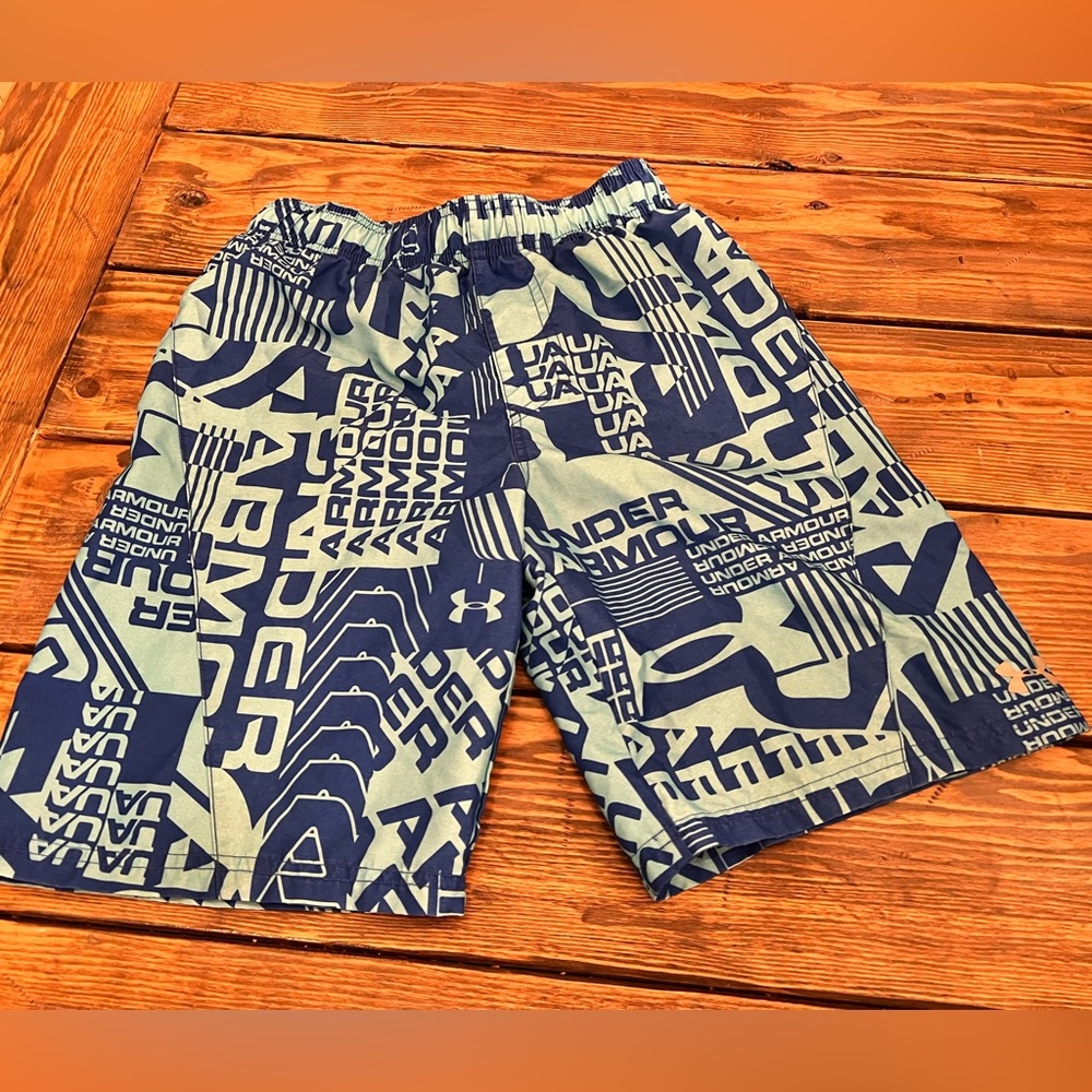 Boys Under Armour Youth Medium Swim Trunks Blue